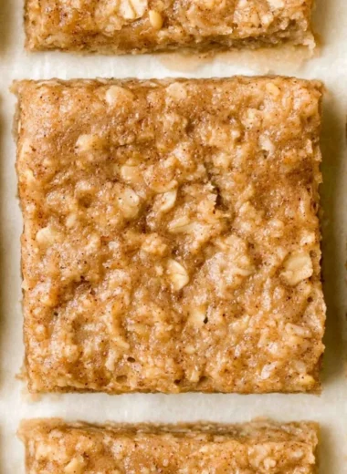 Healthy breakfast bars recipe - low calorie and clean eating